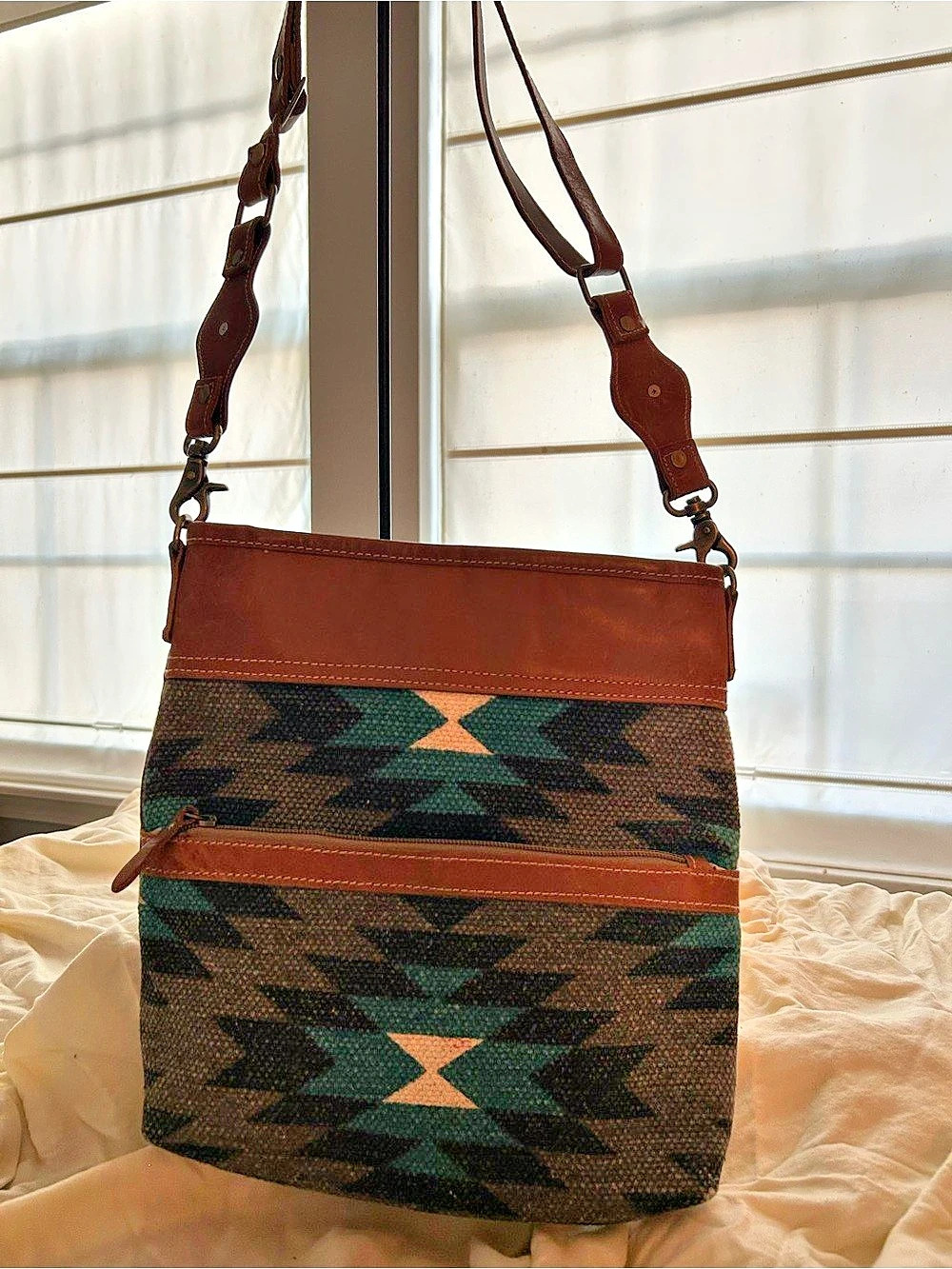 Piazza Sempione Geometric Crossbody Bag in Brown & Black